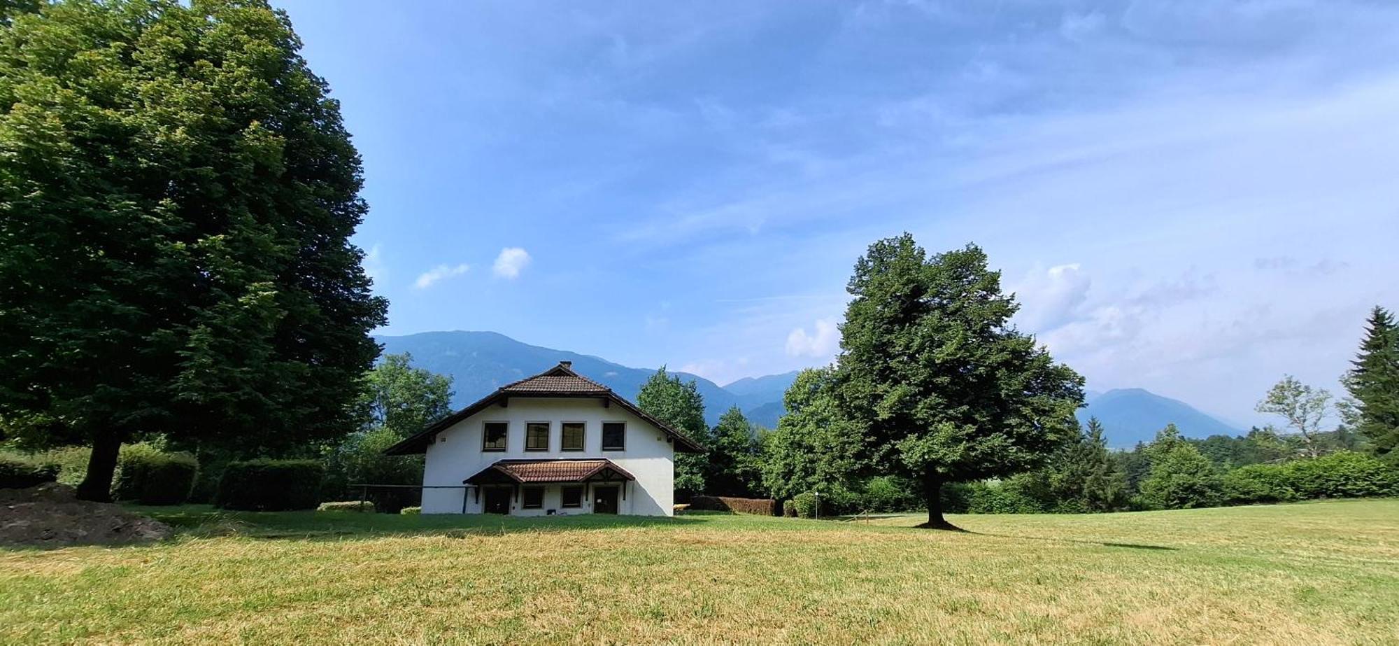 Ferienwohnungen Schloss Wasserleonburg Nötsch Exterior foto