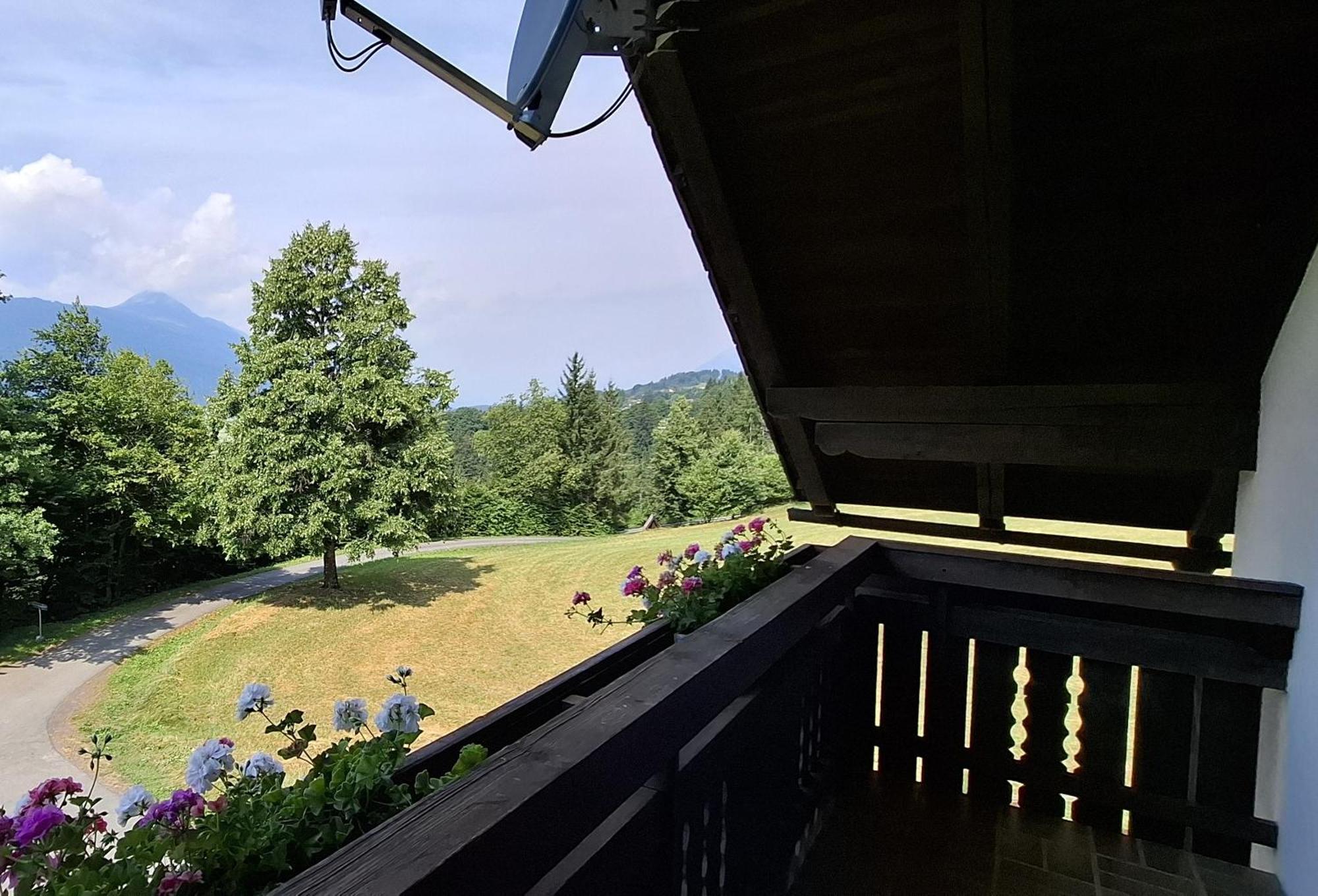 Ferienwohnungen Schloss Wasserleonburg Nötsch Quarto foto